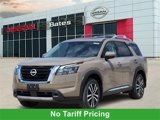 New 2025 Nissan Pathfinder Platinum image 2