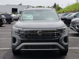 New 2025 Volkswagen Atlas Peak Edition SE image 2