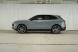 Used 2024 Porsche Cayenne image 2