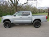 Used 2018 Toyota Tacoma TRD Sport image 5