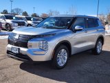 Used 2025 Mitsubishi Outlander ES image 4