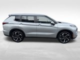 Used 2024 Mitsubishi Outlander SE image 5