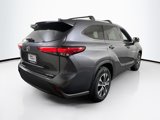 Used 2022 Toyota Highlander XLE image 5