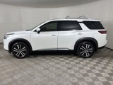 New 2025 Nissan Pathfinder Platinum image 5