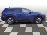 Used 2023 Nissan Rogue SV image 2