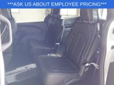 New 2025 Chrysler Pacifica Select image 6