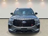 Used 2025 Ford Explorer ST image 2