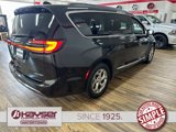 Used 2023 Chrysler Pacifica Limited image 5