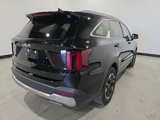 Used 2024 Kia Sorento S image 3