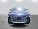 Used 2022 Audi e-tron Premium Plus w/ Premium Plus Package image 2