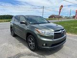 Used 2016 Toyota Highlander XLE image 4