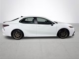 Used 2024 Toyota Camry SE image 5