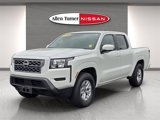 Used 2024 Nissan Frontier SV image 3