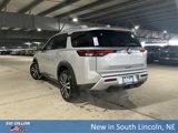New 2025 Nissan Pathfinder Platinum image 3
