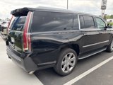 Used 2016 Cadillac Escalade ESV Luxury image 2