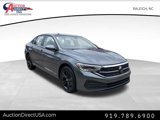 Used 2024 Volkswagen Jetta SE w/ Panoramic Sunroof Package image 2