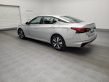 Used 2022 Nissan Altima 2.5 SV image 3