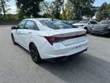 Used 2021 Hyundai Elantra SEL w/ Convenience Package image 4