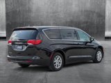Used 2022 Chrysler Voyager LX image 4