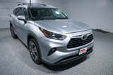 Used 2021 Toyota Highlander XLE image 5