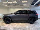 Used 2023 Jeep Grand Cherokee Altitude image 5