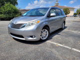 Used 2014 Toyota Sienna XLE image 3
