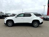 Used 2023 Chevrolet Traverse LT image 2