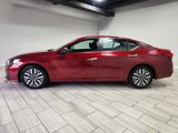 Used 2024 Nissan Altima 2.5 SV image 2