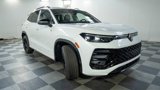 New 2025 Volkswagen Tiguan SE R-Line image 3