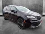 New 2025 Chrysler Pacifica Limited image 6