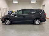 New 2025 Chrysler Pacifica Select image 5