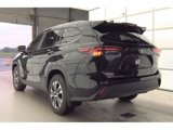 Used 2024 Toyota Highlander XLE image 4
