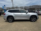 Used 2018 Volkswagen Atlas SEL w/ R-Line Package image 4