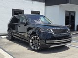 Used 2023 Land Rover Range Rover Long Wheelbase SE image 2
