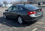 Used 2017 Chevrolet Malibu LT image 4
