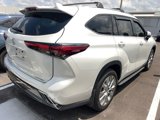Used 2023 Toyota Highlander Limited image 4