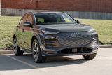 Used 2025 Audi Q6 e-tron Premium Plus image 2