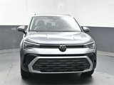 New 2025 Volkswagen Taos SE image 3