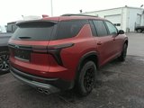 Used 2025 Chevrolet Traverse Z71 image 2