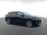 Used 2024 Chevrolet Blazer LT image 2
