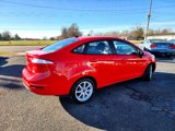 Used 2015 Ford Fiesta SE image 2