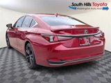 Used 2025 Lexus ES 300h w/ Premium Package image 4