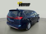 Used 2024 Chrysler Pacifica Touring-L image 5