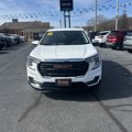 Used 2024 GMC Terrain SLE image 2