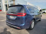 Used 2021 Chrysler Pacifica Touring-L image 4