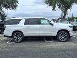 New 2025 Chevrolet Suburban High Country image 3
