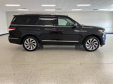Used 2024 Lincoln Navigator Premiere image 6