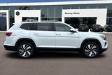 New 2025 Volkswagen Atlas SEL image 3