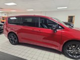 New 2026 Chrysler Pacifica Select image 2