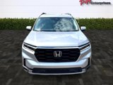 Used 2025 Honda Pilot Touring image 6